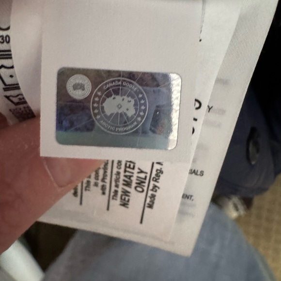 Canada Goose Arosa Parka Black Label in Navy - Picture 14 of 16